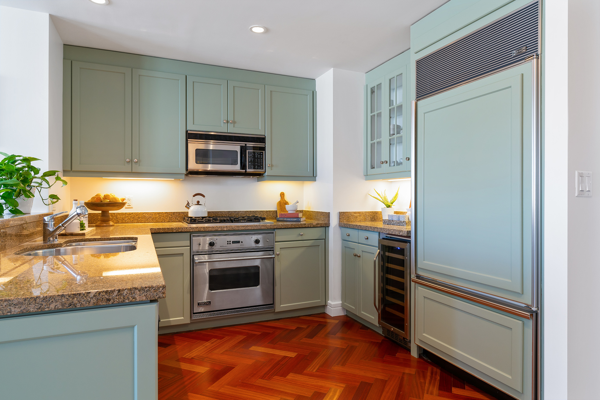 kitchen image